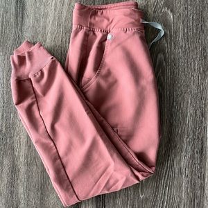 XSP FIGS Zamora Jogger Scrub Pants in Mauve